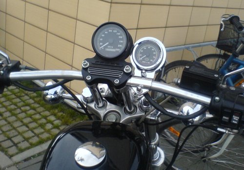 An image of the tach when mounted